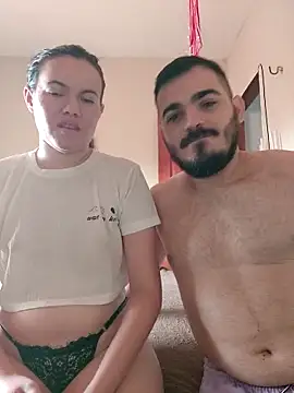 Snapshot of camillebr chatting on 02/18/25, 11:11 camillebr online show from 02/18/25, 11:11