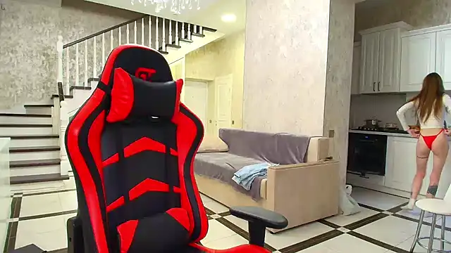 Snapshot of Evelyn_Mooree chatting on 01/14/25, 03:32 Evelyn Mooree online show from 01/14/25, 03:32