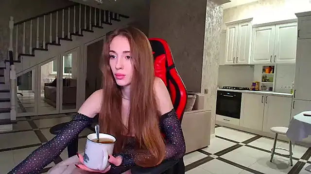 Snapshot of Evelyn_Mooree chatting on 01/14/25, 11:05 Evelyn Mooree online show from 01/14/25, 11:05