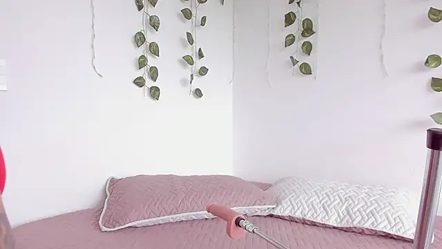 Laurensmith9 online show from 06/25/26, 04:11