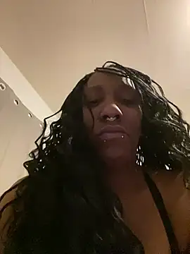 Snapshot of Yoshibaby2670 chatting on 02/14/25, 11:10 Yoshibaby2670 online show from 02/14/25, 11:10