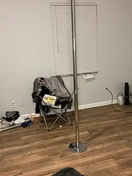 Snapshot of Yoshibaby2670 chatting on 02/21/25, 12:16 Yoshibaby2670 online show from 02/21/25, 12:16