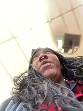 Snapshot of Yoshibaby2670 chatting on 03/10/25, 08:01 Yoshibaby2670 online show from 03/10/25, 08:01