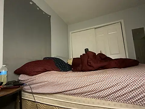 Snapshot of Yoshibaby2670 chatting on 03/12/25, 11:53 Yoshibaby2670 online show from 03/12/25, 11:53