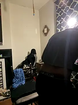 Snapshot of Yoshibaby2670 chatting on 11/04/25, 07:18 Yoshibaby2670 online show from 11/04/25, 07:18