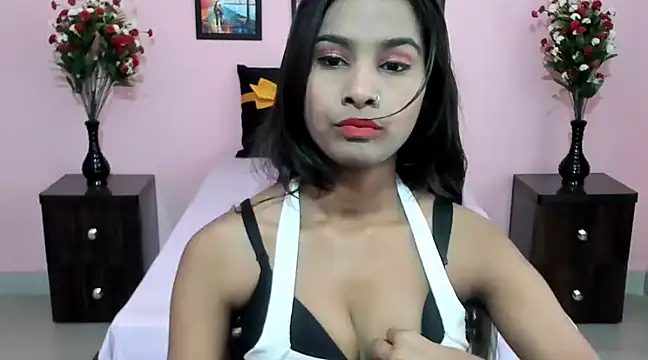 Snapshot of Melis_Sandra chatting on 02/27/25, 03:36 Melis Sandra online show from 02/27/25, 03:36