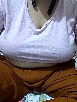 mallupriyapriya online show from 06/22/26, 05:43