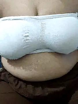 mallupriyapriya online show from 07/25/26, 10:57