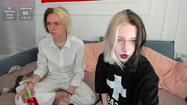 VeryRare TwinS online show from 05/01/26, 04:39