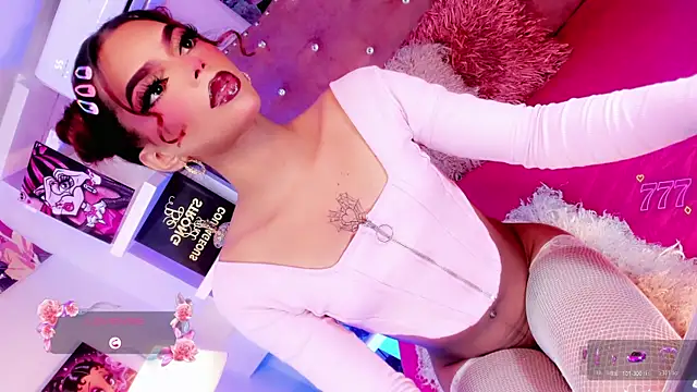 Diva Smith02 online show from 07/04/26, 11:27