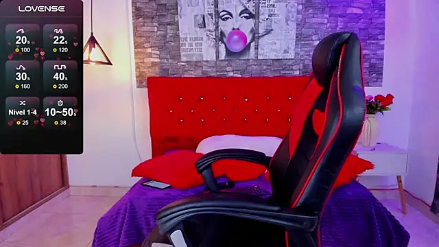 Emily sc online show from 09/26/25, 01:48