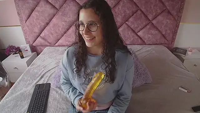 Charlotte  Miller online show from 01/14/25, 10:23