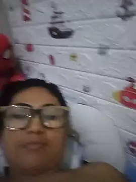 Snapshot of acuarela chatting on 01/14/25, 02:40 acuarela online show from 01/14/25, 02:40