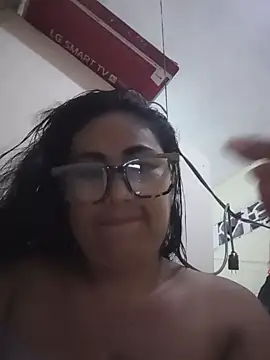 Snapshot of acuarela chatting on 01/28/25, 02:43 acuarela online show from 01/28/25, 02:43