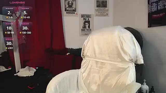 downsonMia online show from 11/06/25, 10:27