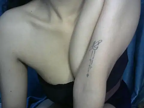 Horny honey69 online show from 01/16/25, 05:12