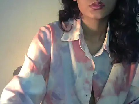 Horny honey69 online show from 02/27/25, 10:15