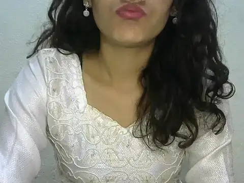 Horny honey69 online show from 03/05/25, 04:02
