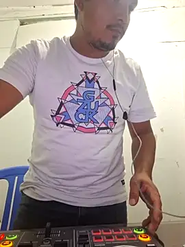 ikkyh2rj online show from 01/08/25, 12:38