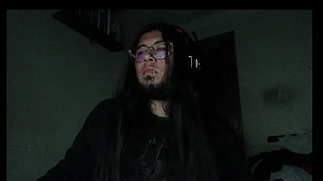 Snapshot of Heimslegxx chatting on 12/19/25, 05:58 Heimslegxx online show from 12/19/25, 05:58