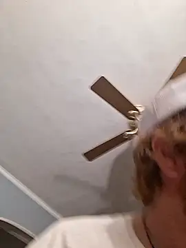 douchydan42 online show from 10/18/25, 08:04