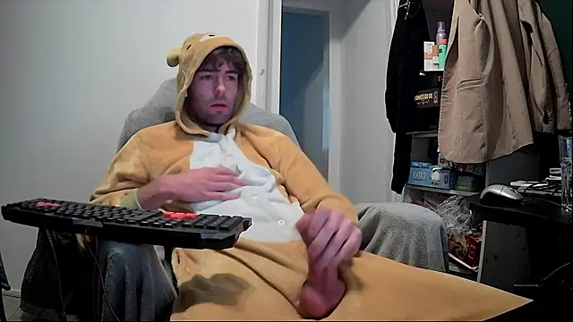 onesieboyx online show from 12/02/25, 03:18