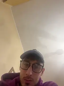 Snapshot of Stripchat2008 chatting on 01/03/25, 09:05 Stripchat2008 online show from 01/03/25, 09:05