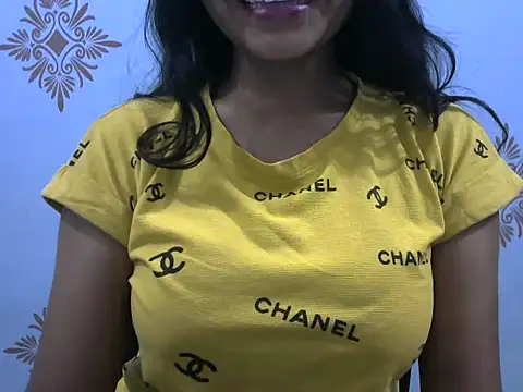 Snapshot of Misha_Sweett chatting on 03/18/25, 03:31 Misha Sweett online show from 03/18/25, 03:31