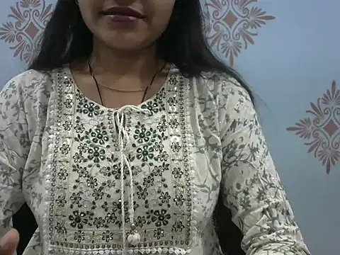 Snapshot of Misha_Sweett chatting on 10/17/25, 09:45 Misha Sweett online show from 10/17/25, 09:45