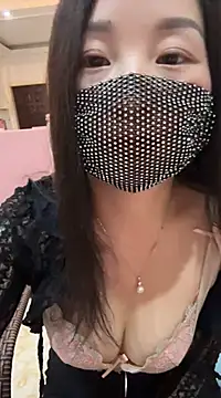 SSSniang- online show from 01/07/25, 10:22
