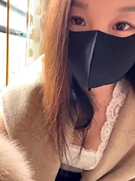 Snapshot of SSSniang- chatting on 10/31/25, 06:03 SSSniang- online show from 10/31/25, 06:03