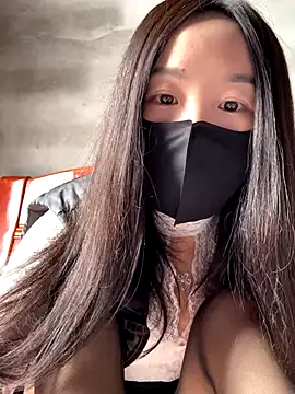 SSSniang- online show from 11/29/25, 05:54