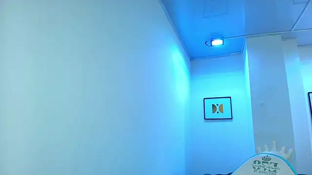 Snapshot of Arianna_sweeet chatting on 11/05/25, 03:50 Arianna sweeet online show from 11/05/25, 03:50