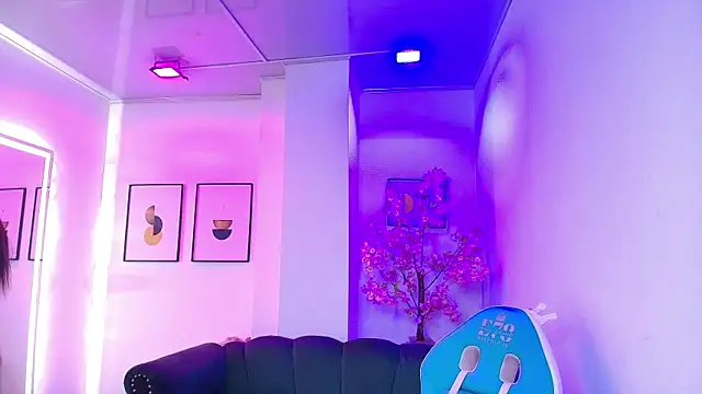 Arianna sweeet online show from 06/10/26, 03:50