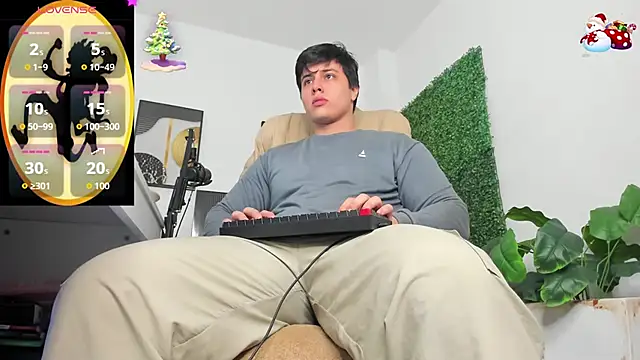 Snapshot of Thom_Ohtani chatting on 11/25/25, 01:16 Thom Ohtani online show from 11/25/25, 01:16