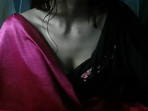 Snapshot of sexysia77 chatting on 01/07/25, 06:14 sexysia77 online show from 01/07/25, 06:14