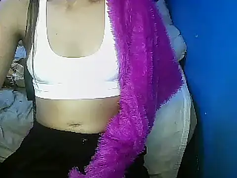 Snapshot of sexysia77 chatting on 02/01/25, 12:07 sexysia77 online show from 02/01/25, 12:07