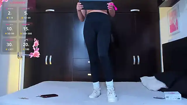 Snapshot of irirs_rouse chatting on 02/23/25, 12:27 irirs rouse online show from 02/23/25, 12:27