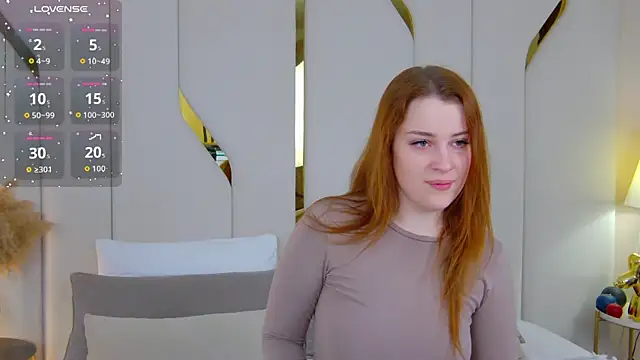 EllieGarson online show from 11/17/25, 05:08