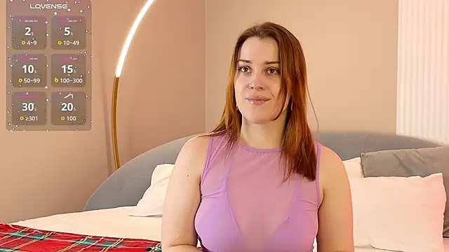 Snapshot of EllieGarson chatting on 03/19/26, 05:06 EllieGarson online show from 03/19/26, 05:06