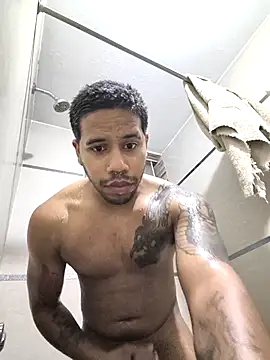 Snapshot of THEGOATHL chatting on 10/24/25, 04:20 THEGOATHL online show from 10/24/25, 04:20