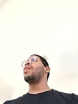 Snapshot of THEGOATHL chatting on 10/28/25, 07:27 THEGOATHL online show from 10/28/25, 07:27