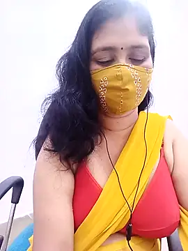 Snapshot of Lucky-Deepthi chatting on 09/13/25, 06:08 Lucky-Deepthi online show from 09/13/25, 06:08