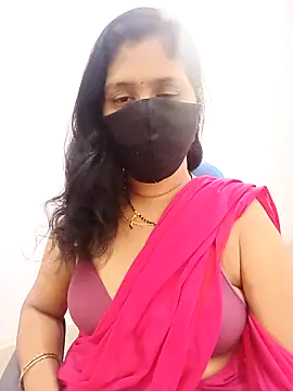 Snapshot of Lucky-Deepthi chatting on 11/08/25, 05:12 Lucky-Deepthi online show from 11/08/25, 05:12