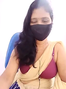 Snapshot of Lucky-Deepthi chatting on 11/21/25, 11:58 Lucky-Deepthi online show from 11/21/25, 11:58