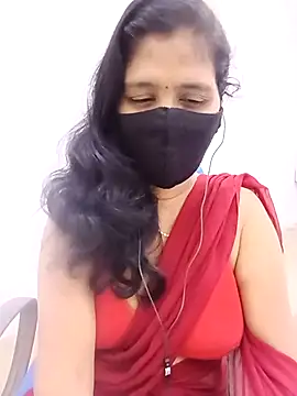 Snapshot of Lucky-Deepthi chatting on 11/23/25, 11:15 Lucky-Deepthi online show from 11/23/25, 11:15