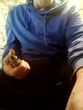 aigledauphin online show from 10/28/25, 01:25