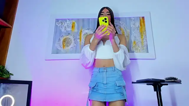 Snapshot of danna_23cm_ts chatting on 02/25/25, 12:58 danna 23cm ts online show from 02/25/25, 12:58