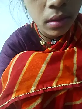 Snapshot of Amaya_Bajwa chatting on 03/13/25, 05:33 Amaya Bajwa online show from 03/13/25, 05:33