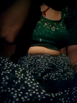 Snapshot of Amaya_Bajwa chatting on 10/11/25, 09:46 Amaya Bajwa online show from 10/11/25, 09:46